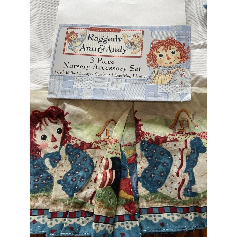 90s Vintage Classic Raggedy Ann and Andy Nursery Accessory Set Crib Diaper Stack